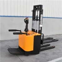 Forklifts Stacker elettriċi ta '3m Għall-Ħwienet